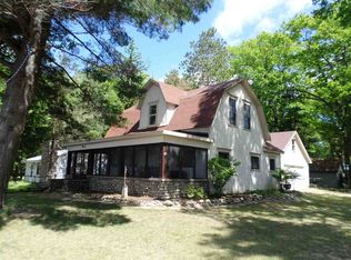 133 Oneida Dr, Houghton Lake, MI 48629