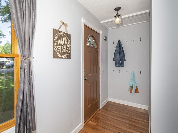 4th image of 1751 Margaret St