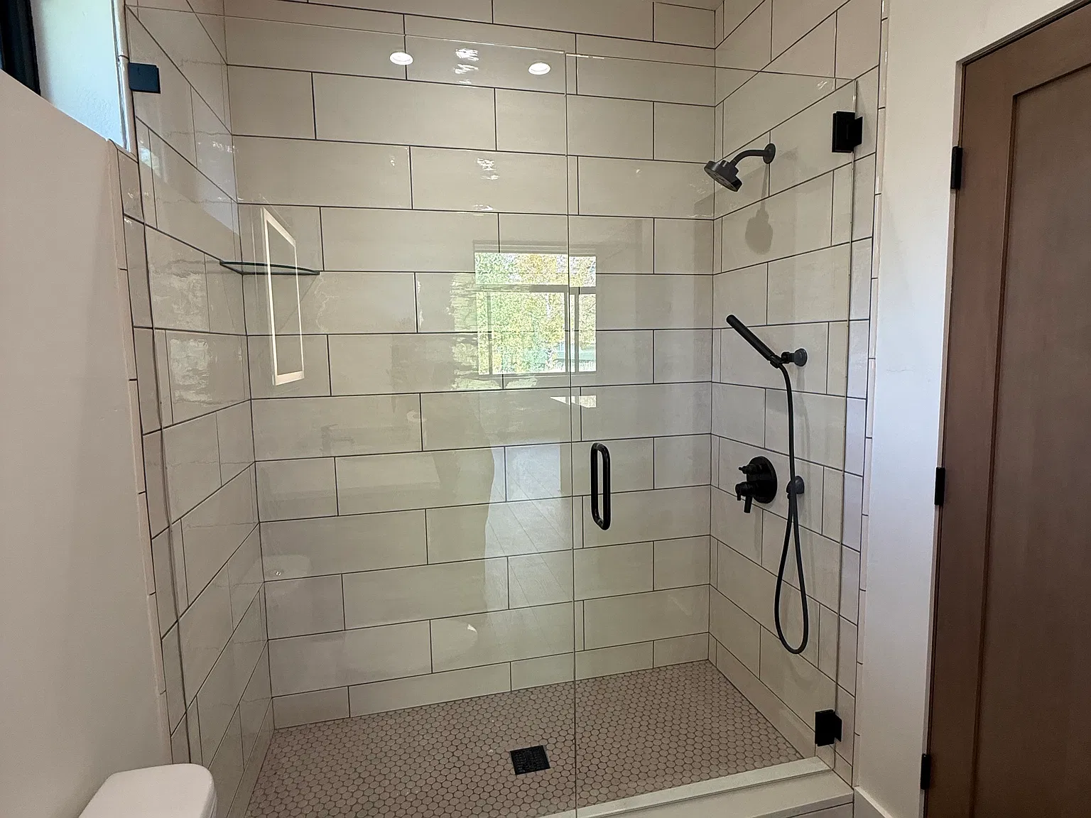 1 bed, 648 sqft, $2,400 — Photo 4
