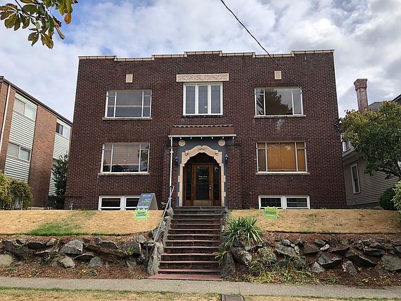 3rd image of 5042 12th Ave NE APT 104