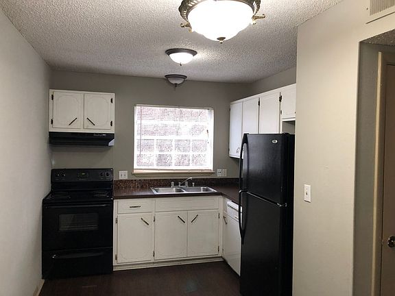 5th image of 513 N Betty Jo Dr
