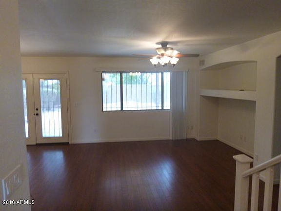 3rd image of 6040 N Laguna Dr