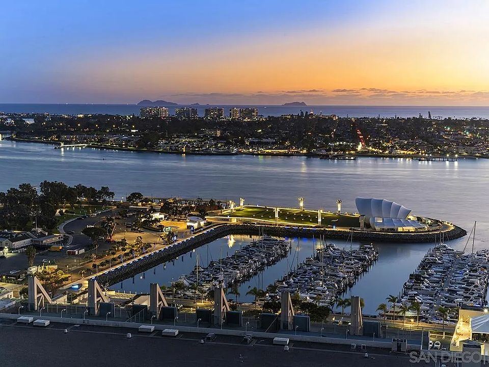 1st image of 100 Harbor Dr Unit 2805