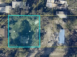 235-237 Santa Cruz St, North Fort Myers, FL 33903