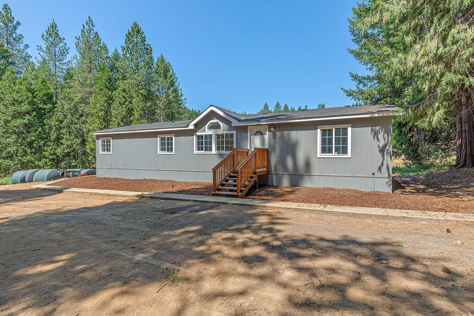 1578 Crooks Creek Rd photo 1