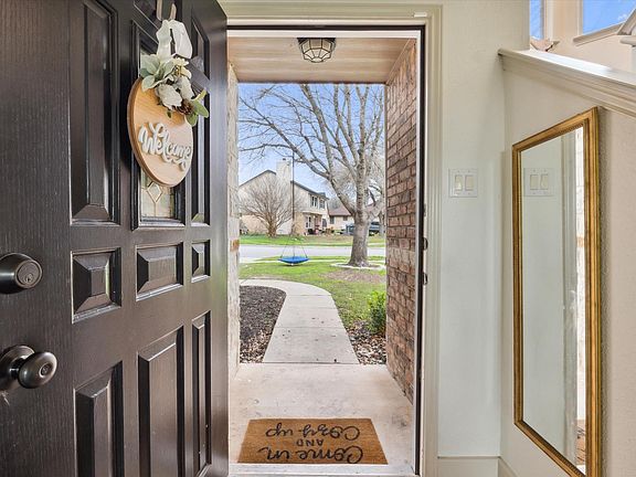 4th image of 3305 Sherwin Dr