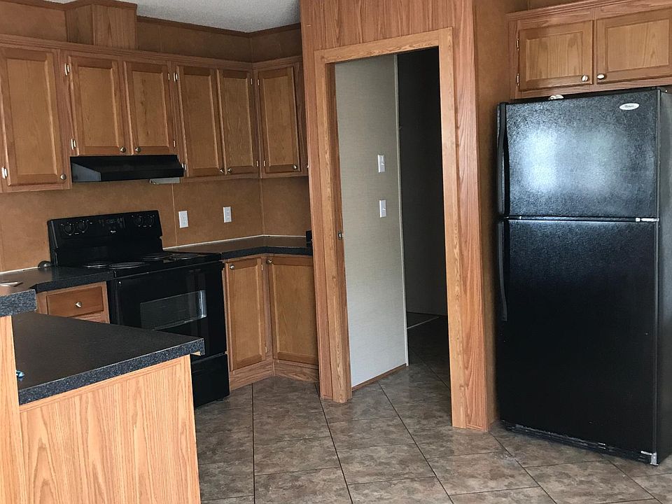 2nd image of 5215 N University Ave Lot 29