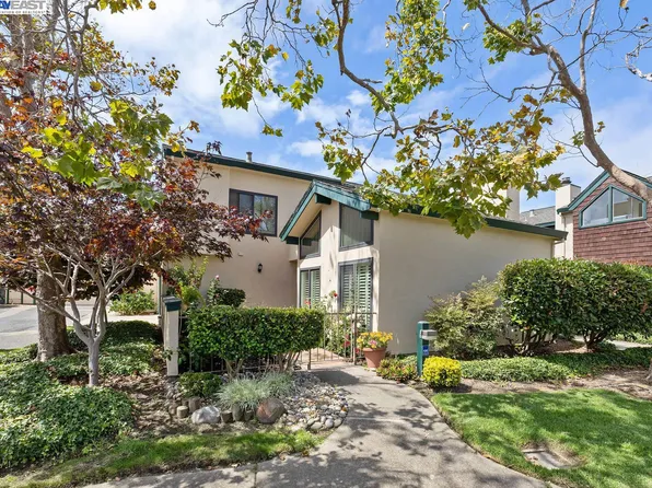 106 Ironwood Rd, Alameda, CA 94502