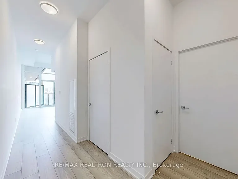 285 Dufferin St #401 — Photo 14