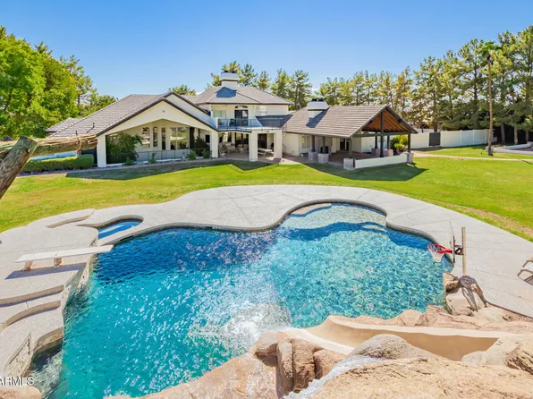 2350 N HALL Circle, Mesa, AZ 85203