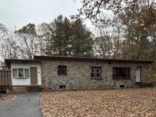 845 Stafford St, Leicester, MA 01524