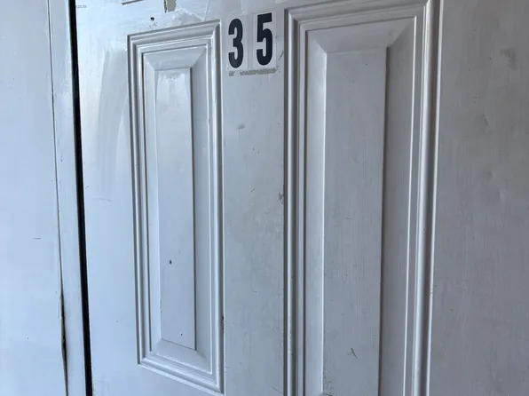 162 E Race St APT 35, Kingston, TN 37763