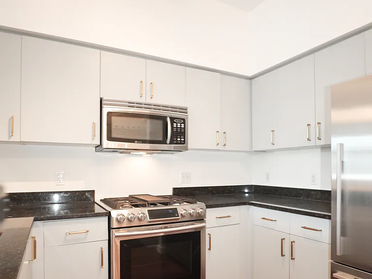 1000 New Jersey Ave SE #1017 — Photo 8