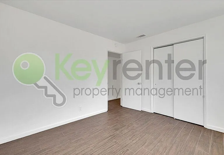 8133 Molokai Way — Photo 14