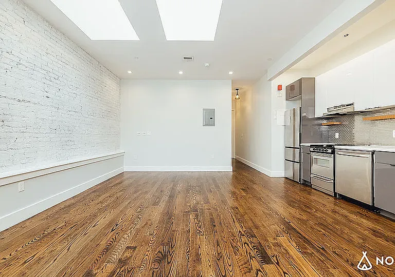 60-15 Myrtle Ave #Y — Photo 3