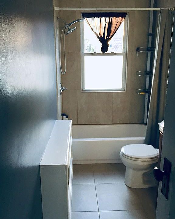 1st image of 7602 Loretto Ave