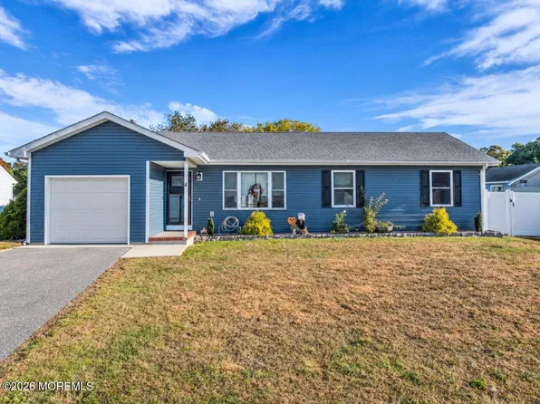 4 Ojibwa Court, Waretown, NJ 08758