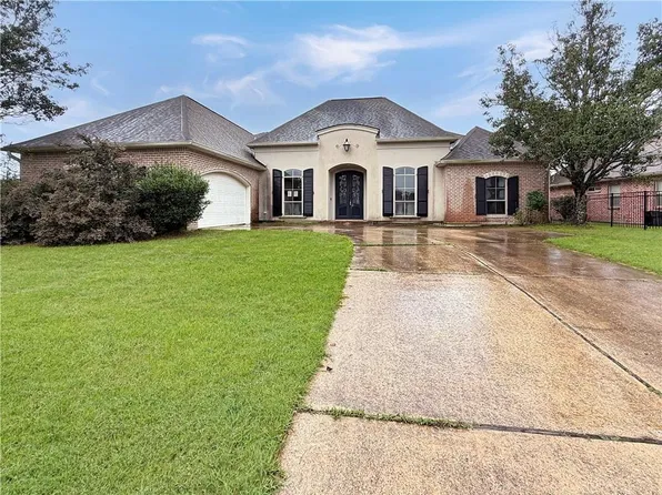 412 E Honors Point Ct, Slidell, LA 70458