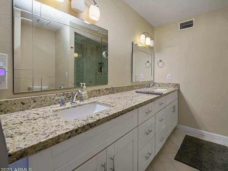 6609 E Phelps Rd — Photo 18