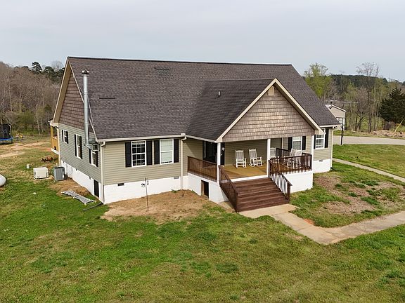 3rd image of 2007 N Akins Bridge Rd