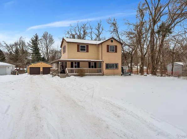 34167 W Nine Mile Rd, Farmington Hills, MI 48335