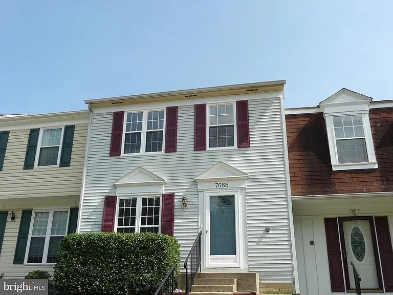 7665 Sheffield Village Ln — Photo 1