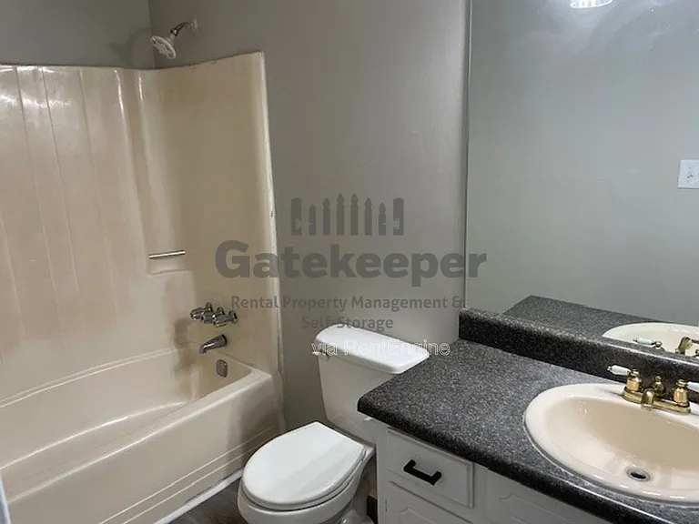 7345 Chaucer Ct — Photo 9