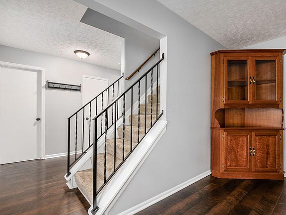 4th image of 4791 Cherry Park Dr