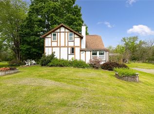 6695 Fisher Rd, Williamson, NY 14519