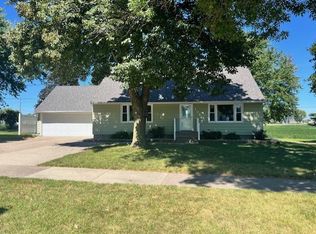 1044 Sioux Ave, Fairmont, MN 56031