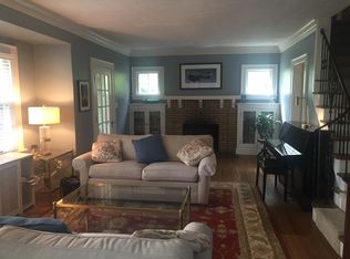 3032 Woodbury Rd, Shaker Heights, OH 44120