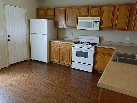 3rd image of 1101 S Sherman Ave
