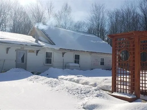 1480 Shale Pit Rd, Reynoldsville, PA 15851