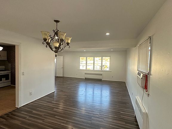 4th image of 104 Renwick Ave Floor 1