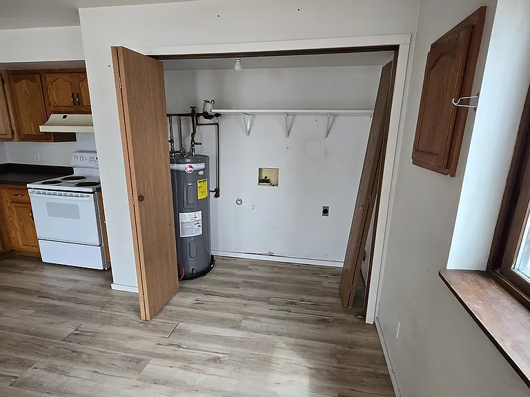 1324 W Main St #A — Photo 8