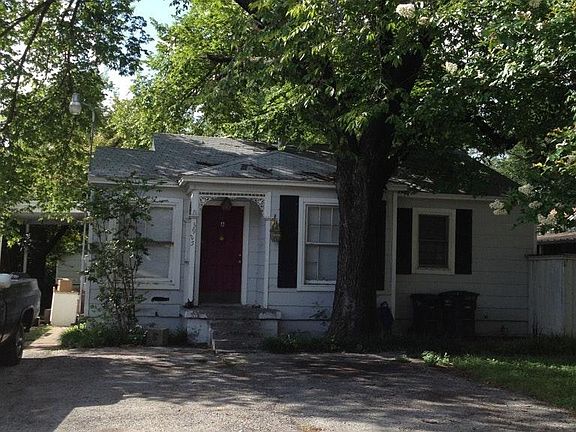 2nd image of 3925 Alamo Ave