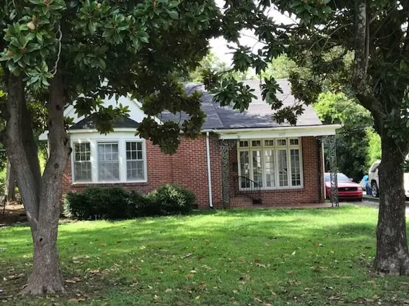 629 Catalpa St, Clarksdale, MS 38614