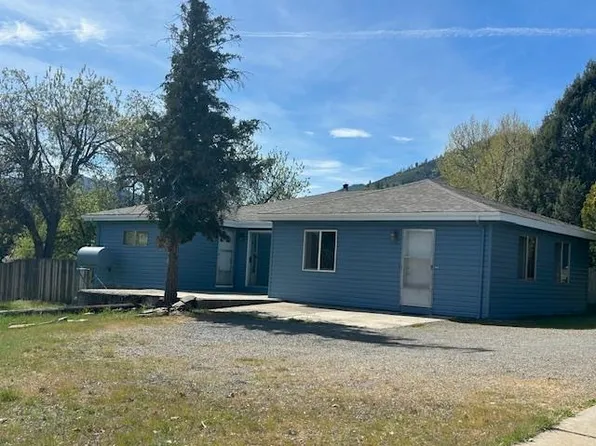 1115 North St, Yreka, CA 96097