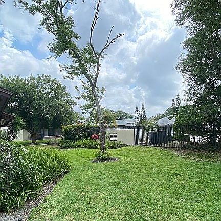4th image of 4215 E Bay Dr #1003A
