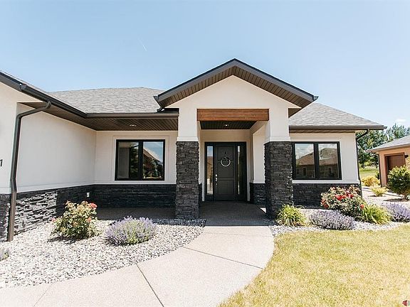 2nd image of 3901 Grand Mesa Drive