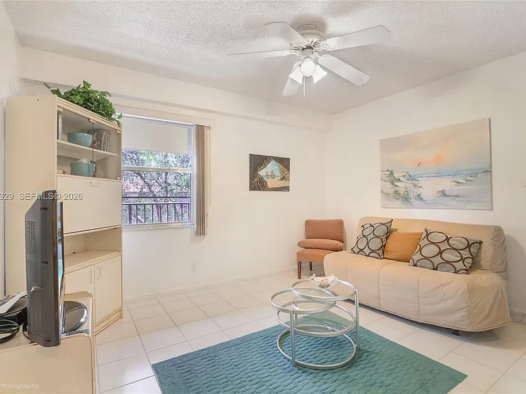 1251 SW 125th Ave #405T — Photo 9