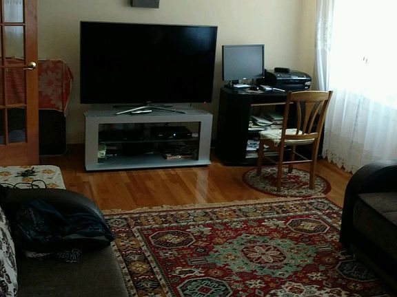 3rd image of 8847 Bay 16th St APT C2