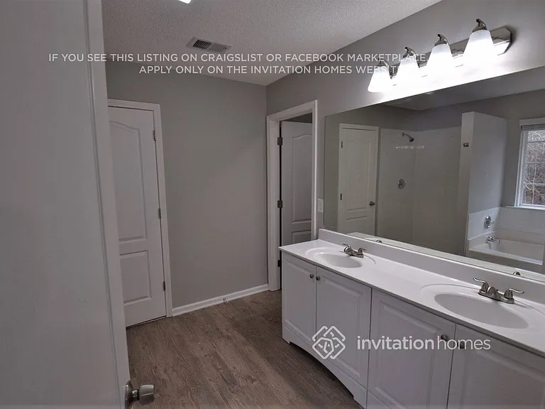 2531 Hampton Valley Dr SW — Photo 5