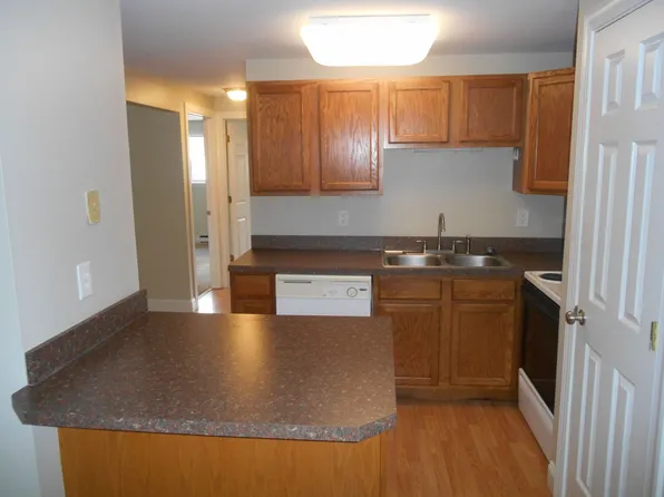 Willow Wood Apartment Homes, 2984 Us Route 11 APT B8, La Fayette, NY 13084