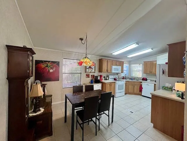 8401 S Kolb Rd #575 — Photo 6