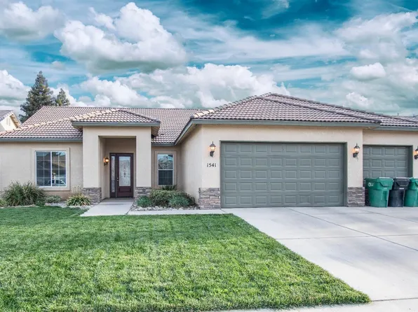 1541 W San Lucia Ln, Porterville, CA 93257