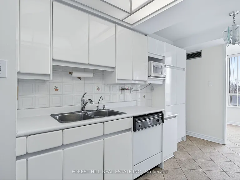 343 Clark Ave W #203 — Photo 7