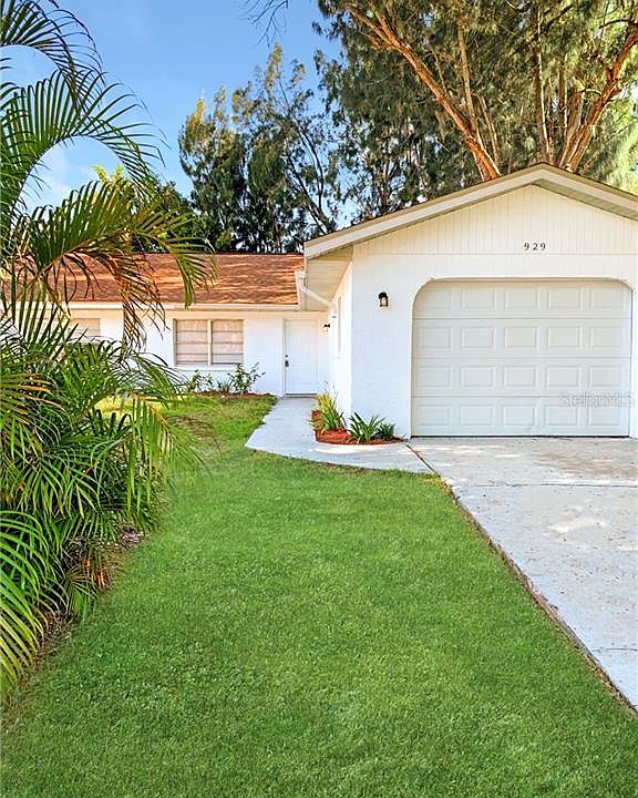 1st image of 929 Royal Palm Dr