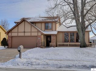 611 N 150th St, Omaha, NE 68154