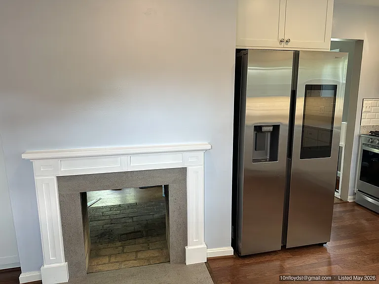 10 N Floyd St — Photo 11